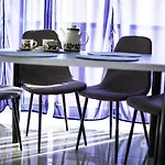 One Apart T3 With Free Parking *