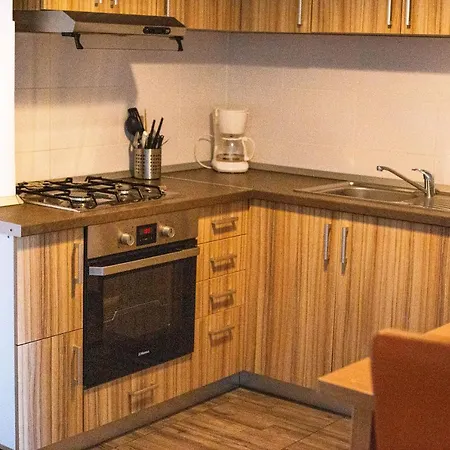 One Apart T3 With Free Parking Apartament *