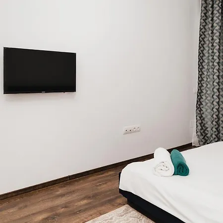 One Apart T3 With Free Parking Appartamento