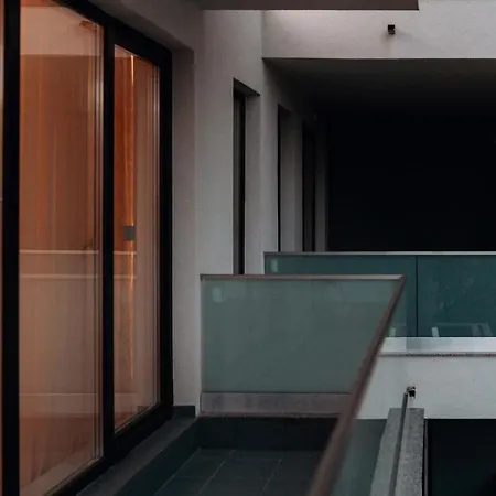 One Apart T3 With Free Parking *