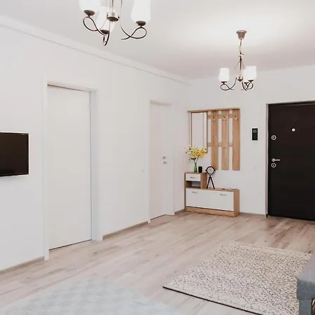 One Apart T3 With Free Parking Appartamento