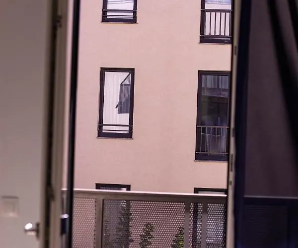 One Apart T3 With Free Parking *